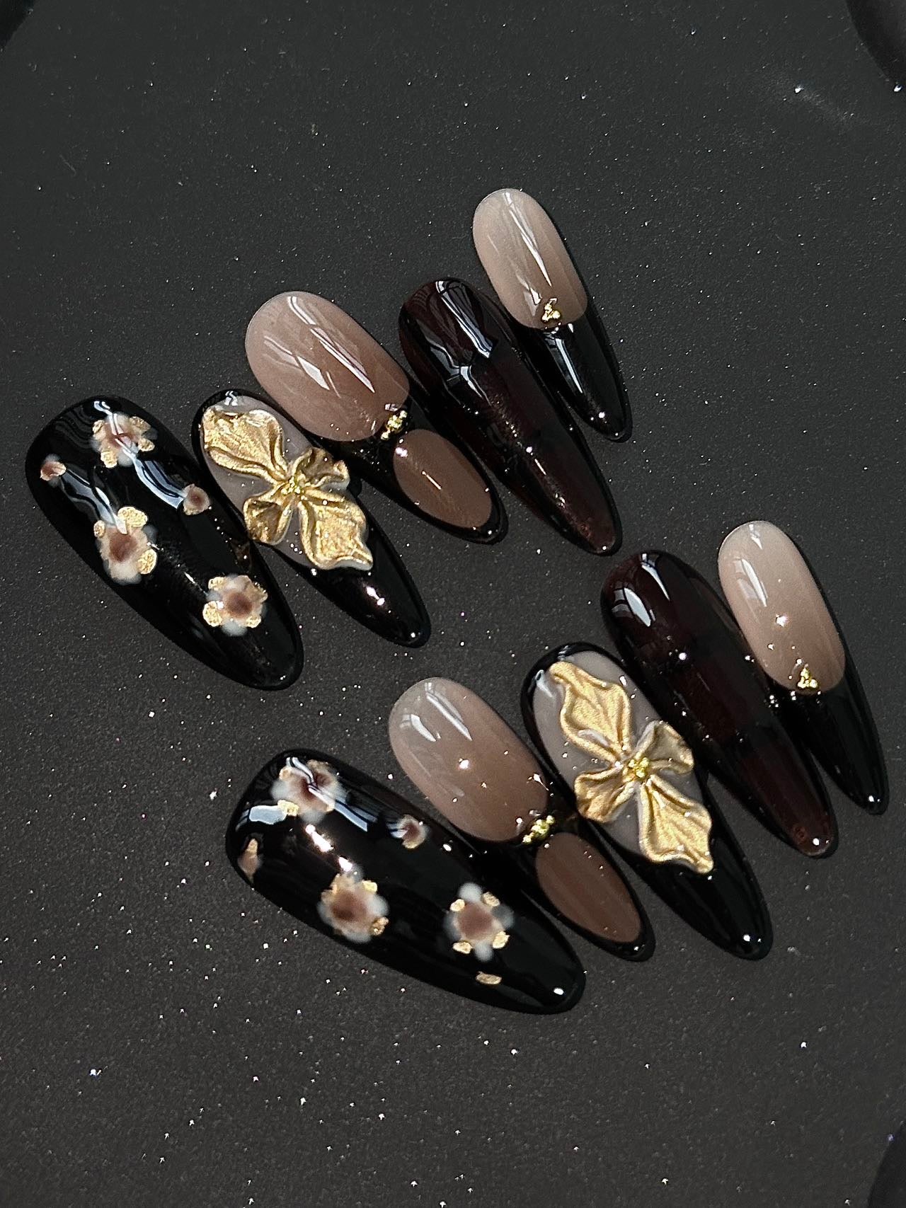 Wealth & Glamour Blossom